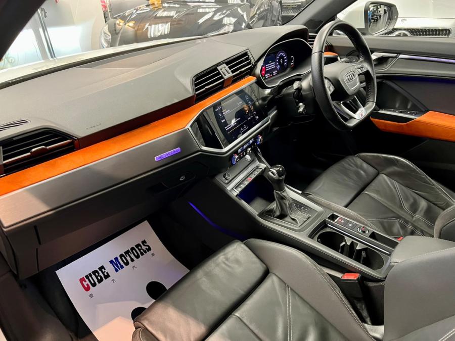 Q3 45 TFSI Quattro S Line - Image 4